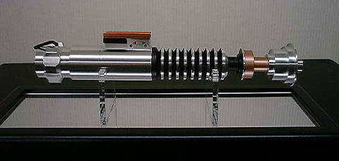 lukesaber10.jpg (17599 bytes)